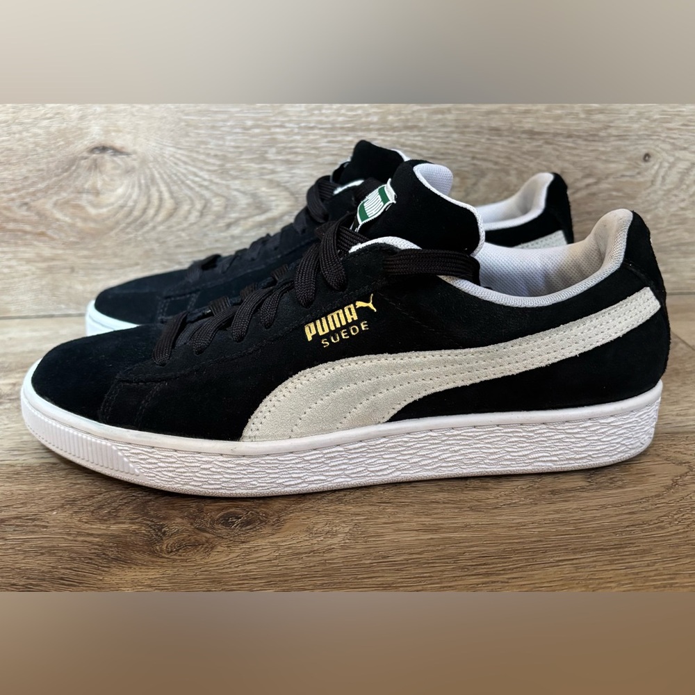 * PUMA Suede classic men’s Sz. 8.5 shoes sneakers *
